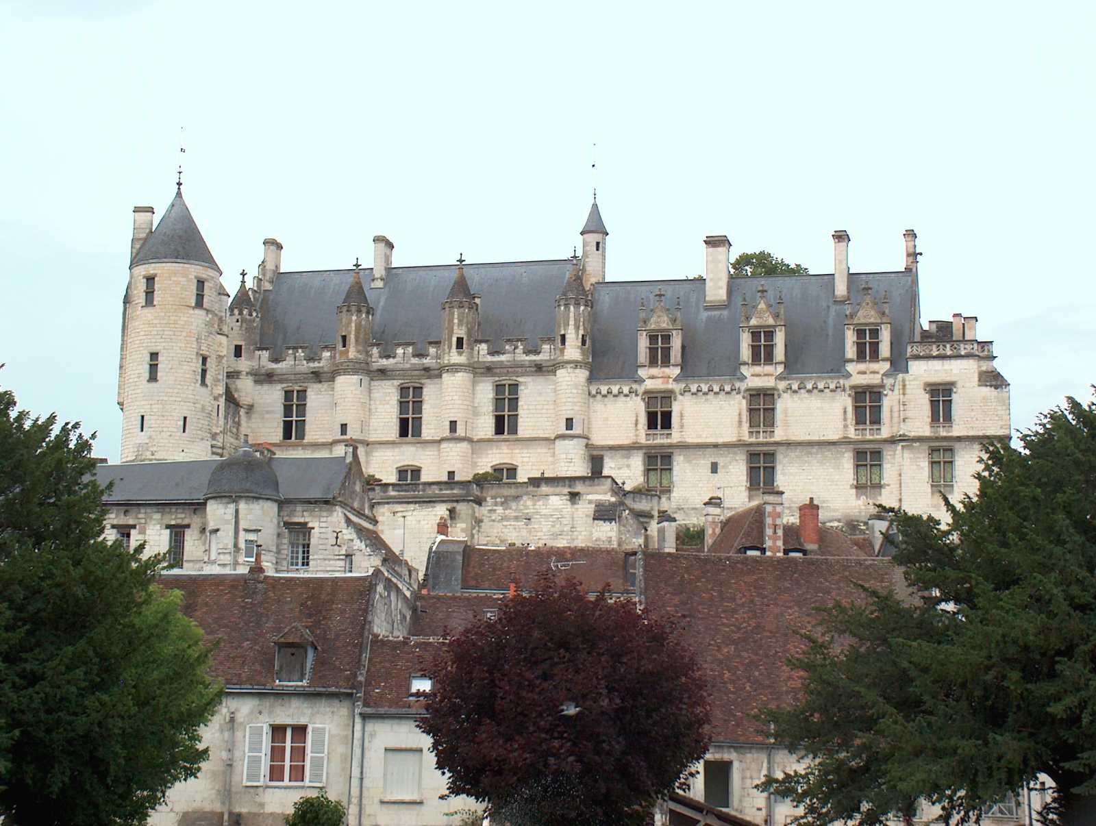 Loches